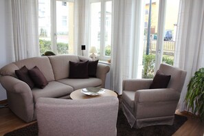 Nicht klassifiziertes Bild, 3 von 26, Schaltfläche