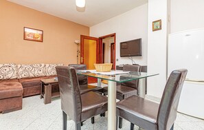 Dining - Cozy home in Betina with WiFi (Betina)