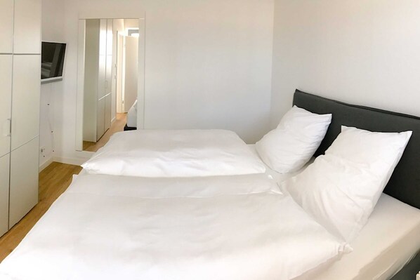 2 habitaciones, escritorio, wifi y ropa de cama 