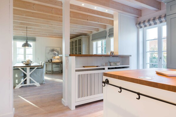 星評価なしの画像、1 / 85、ボタン