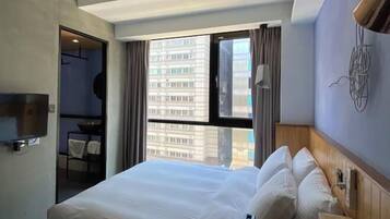 Cofres nos quartos, escrivaninha, Wi-Fi de cortesia