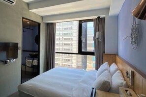 Cofres nos quartos, escrivaninha, Wi-Fi de cortesia