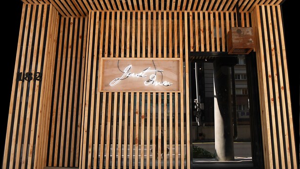 Unclassified image, 1 of 97, button - Just Inn Taipei (Xin Yi) (Taipei)
