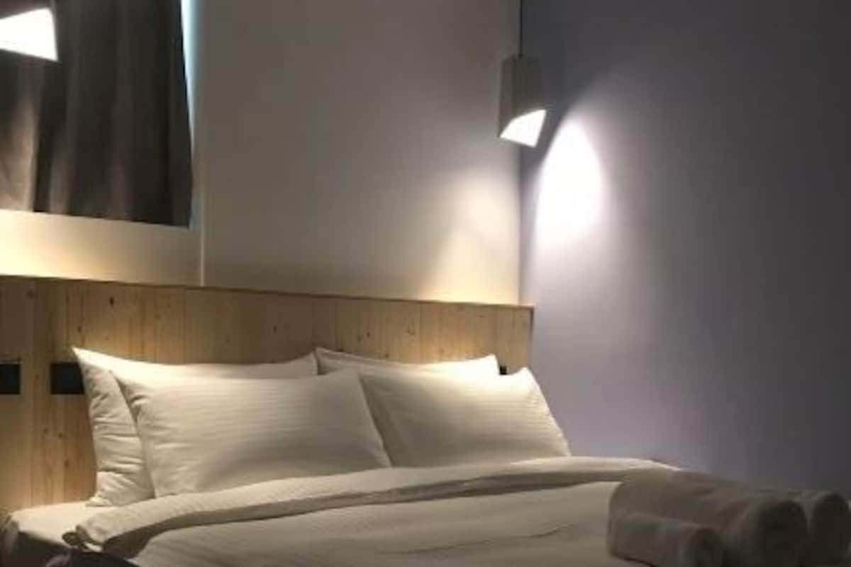 Coffres-forts dans les chambres, bureau, Wi-Fi gratuit