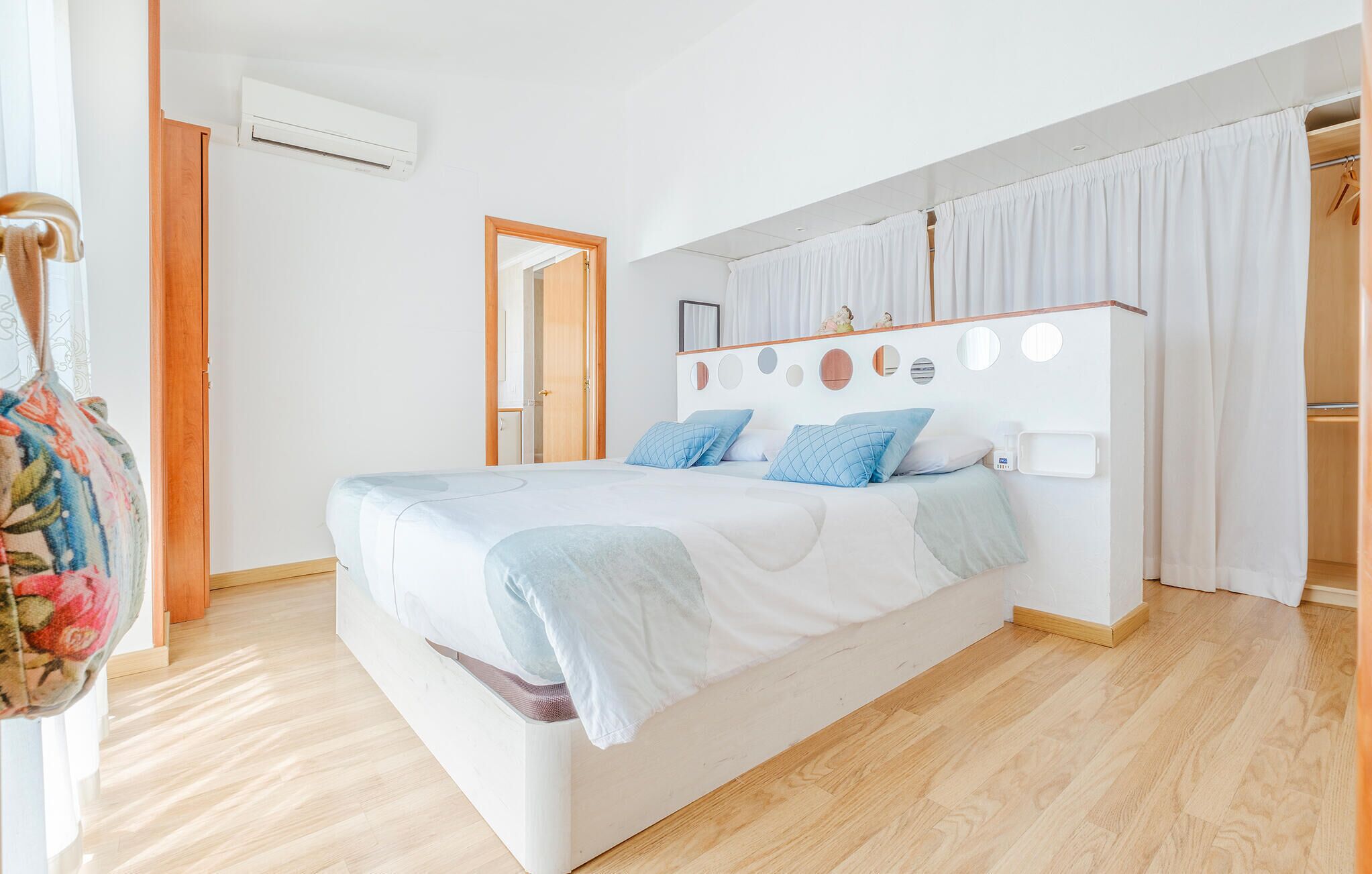 3 slaapkamers, reisbedje, gratis wifi