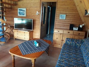 TV - Vacation cottage Ressing, Germany (Damp)