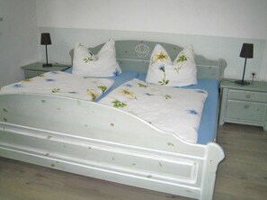1 habitación, cuna de viaje y wifi 