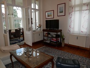 TV - Villa Laetitia Fewo Stelkens - FeWo Stelkens (Heringsdorf)