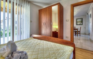 4 chambres, accès au Wi-Fi (inclus), literie fournie