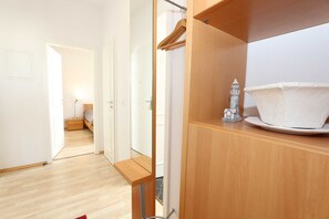 2 Schlafzimmer, Bügeleisen/Bügelbrett, WLAN