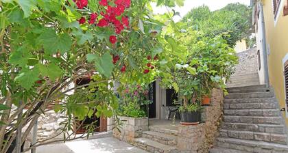 Holiday apartment by the sea with terrace