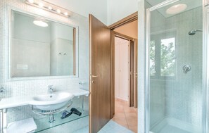 Bathtub