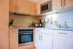 Frigorifero, forno, lavastoviglie