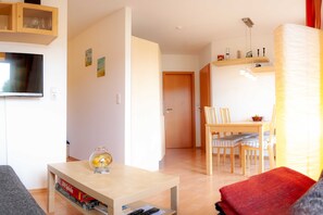 Unclassified image, 2 of 12, button