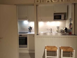 Køleskab, mikrobølgeovn, ovn, opvaskemaskine