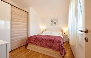 3 bedrooms, travel cot, free WiFi, bed sheets - 3 bedroom gorgeous home in Plano (Plano)