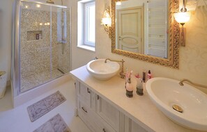 Bathtub