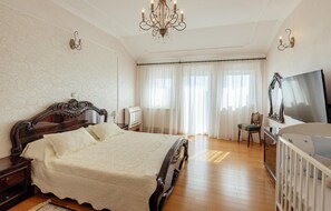 6 dormitorios, wifi gratis, ropa de cama