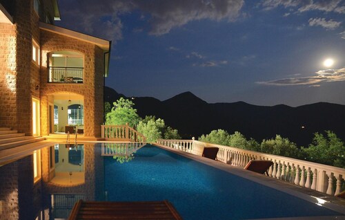 Superbe maison à Herceg Novi avec WiFi