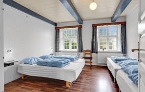 6 soverom, reiseseng for barn og wi-fi (inkludert)