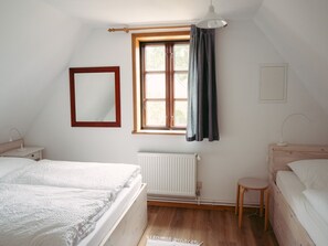 Unclassified image, 4 of 13, button