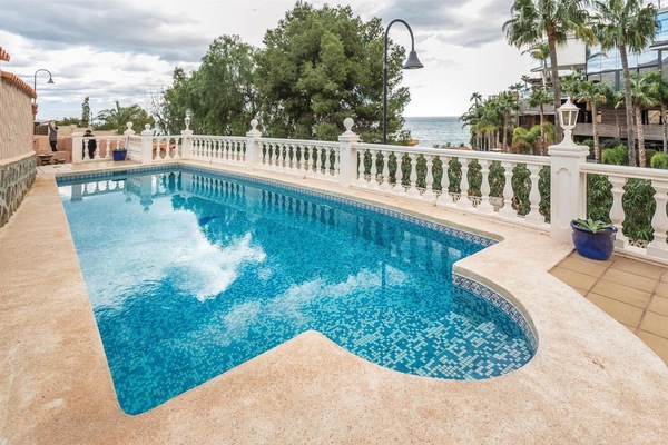 pool