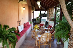Terrace/patio - Holiday home with air conditioning (Cala Gonone)