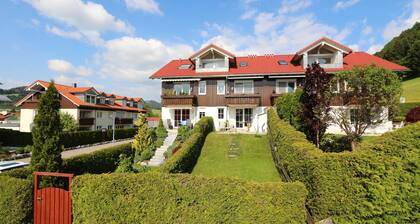 Fewos Herrmann talossa Hochgratblick - Fewo 1, pohjakerros, 2 makuuhuonetta, Oberstaufen