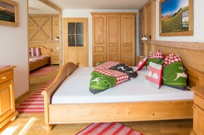 2 chambres, bureau, lit de bébé portatif, Wi-Fi