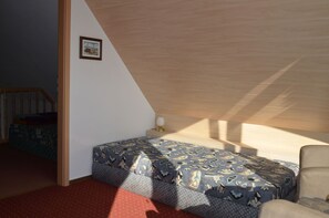 2 Schlafzimmer, Zimmersafe, Reisekinderbett, WLAN