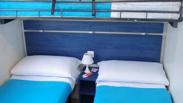 2 bedrooms, travel cot