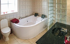 Shower - Beach front home in Sydals with sauna (Sydals)