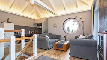 Fernseher, Kamin