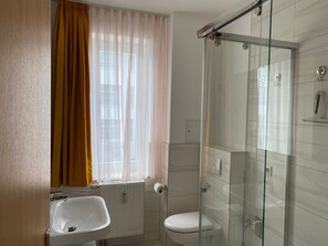 Unclassified image, 2 of 21, button