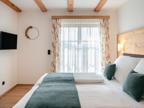 2 chambres, lit parapluie, Wi-Fi, draps fournis