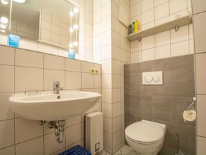 Unclassified image, 5 of 18, button