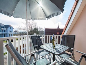 Unclassified image, 3 of 18, button - BE-13 - Bernstein Whg. BE. 13 (Kühlungsborn)