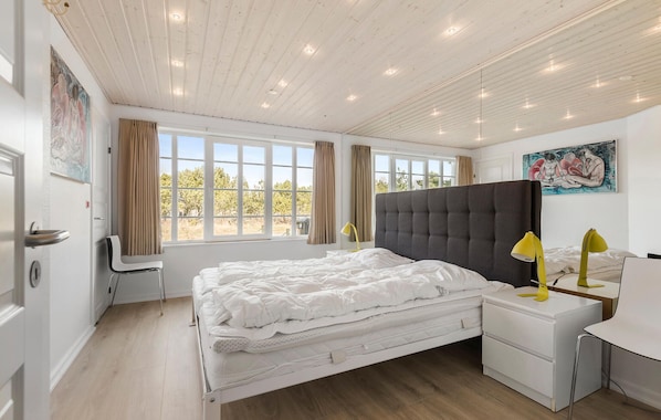 5 bedrooms, free WiFi