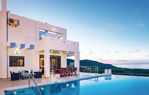 6 bedroom lovely home in Lasithi, Crete