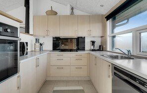 Kühlschrank, Herdplatte, Geschirrspüler