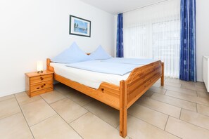 2 Schlafzimmer, Reisekinderbett, WLAN