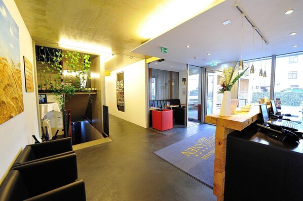 Lobby - Battlement rooms - BEST WESTERN PLUS BierKulturHotel Schwanen (Ehingen (Donau))