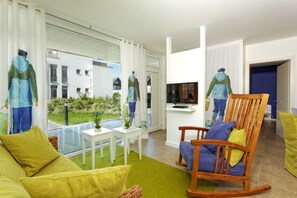 Een flatscreentelevisie