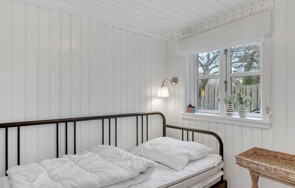 3 bedrooms, WiFi (free)