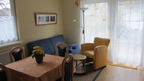 Unclassified image, 3 of 17, button - Zinnowitz Skanepark vacation apartment 11 on the ground floor - WE 11 Kiefernmöwe (Zinnowitz)