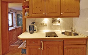 Fridge, microwave