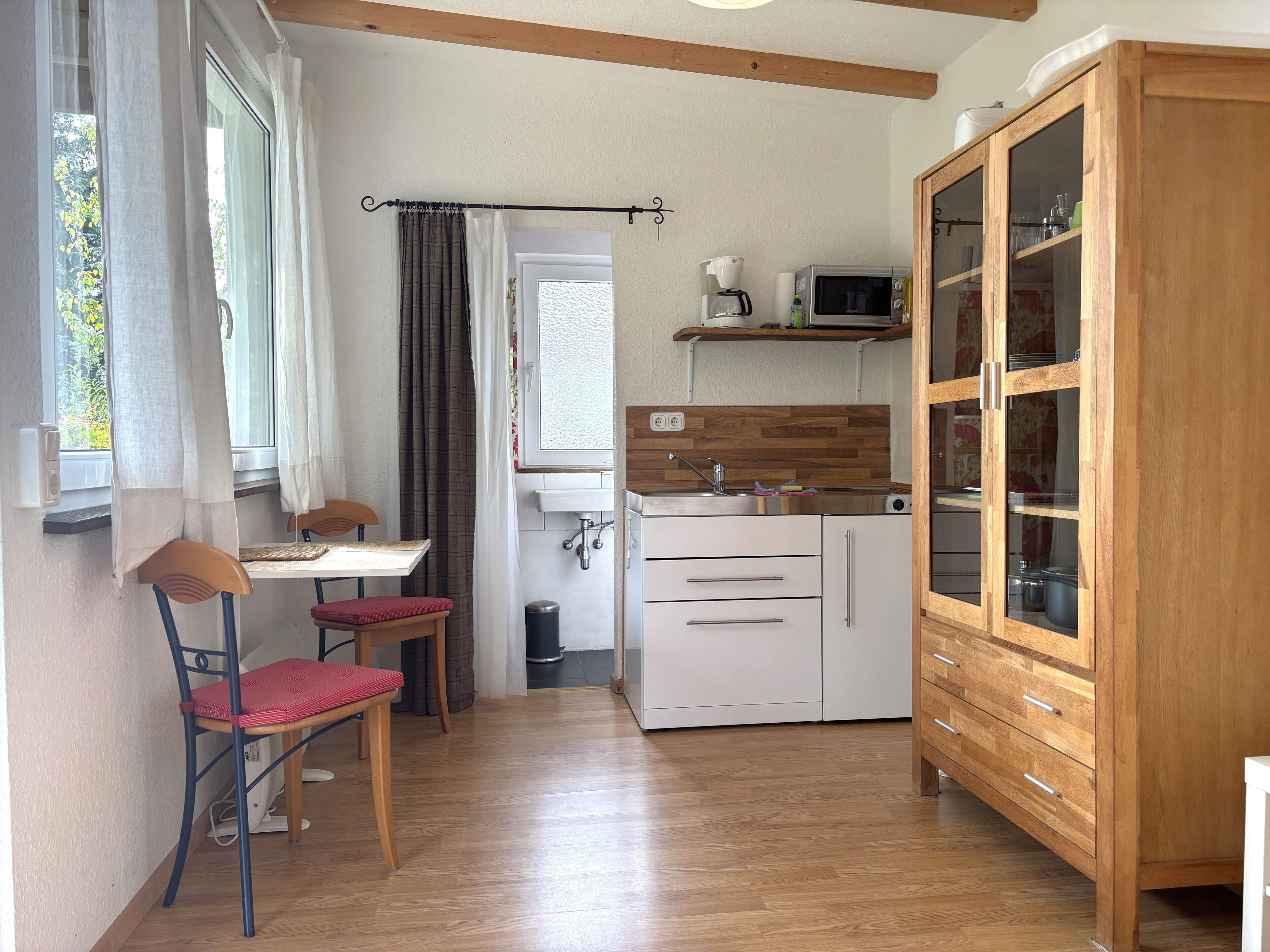 Kühlschrank, Mikrowelle, Geschirrspüler