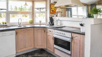 Kühlschrank, Herdplatte, Geschirrspüler