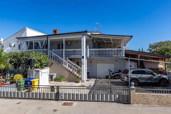 Exterior - Studio with balcony and air conditioning (Malinska)