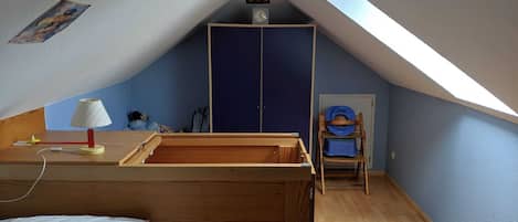2 Schlafzimmer, Bügeleisen/Bügelbrett, Reisekinderbett, WLAN